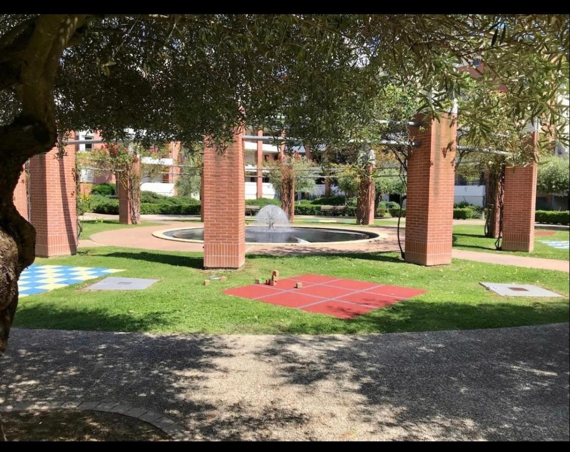L Oasis Studio Proche Hopital Et Aeroport Piscine Parking &Netflix Toulouse Exterior photo