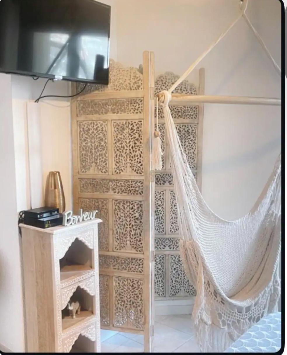 L Oasis Studio Proche Hopital Et Aeroport Piscine Parking &Netflix Toulouse Exterior photo